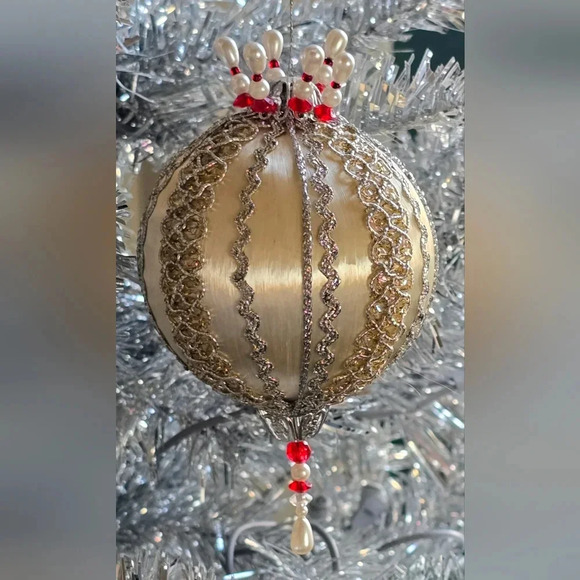 Beautiful Vintage Handmade Beaded Christmas Ornament | Silver Gold Red Pearl - Picture 2 of 4